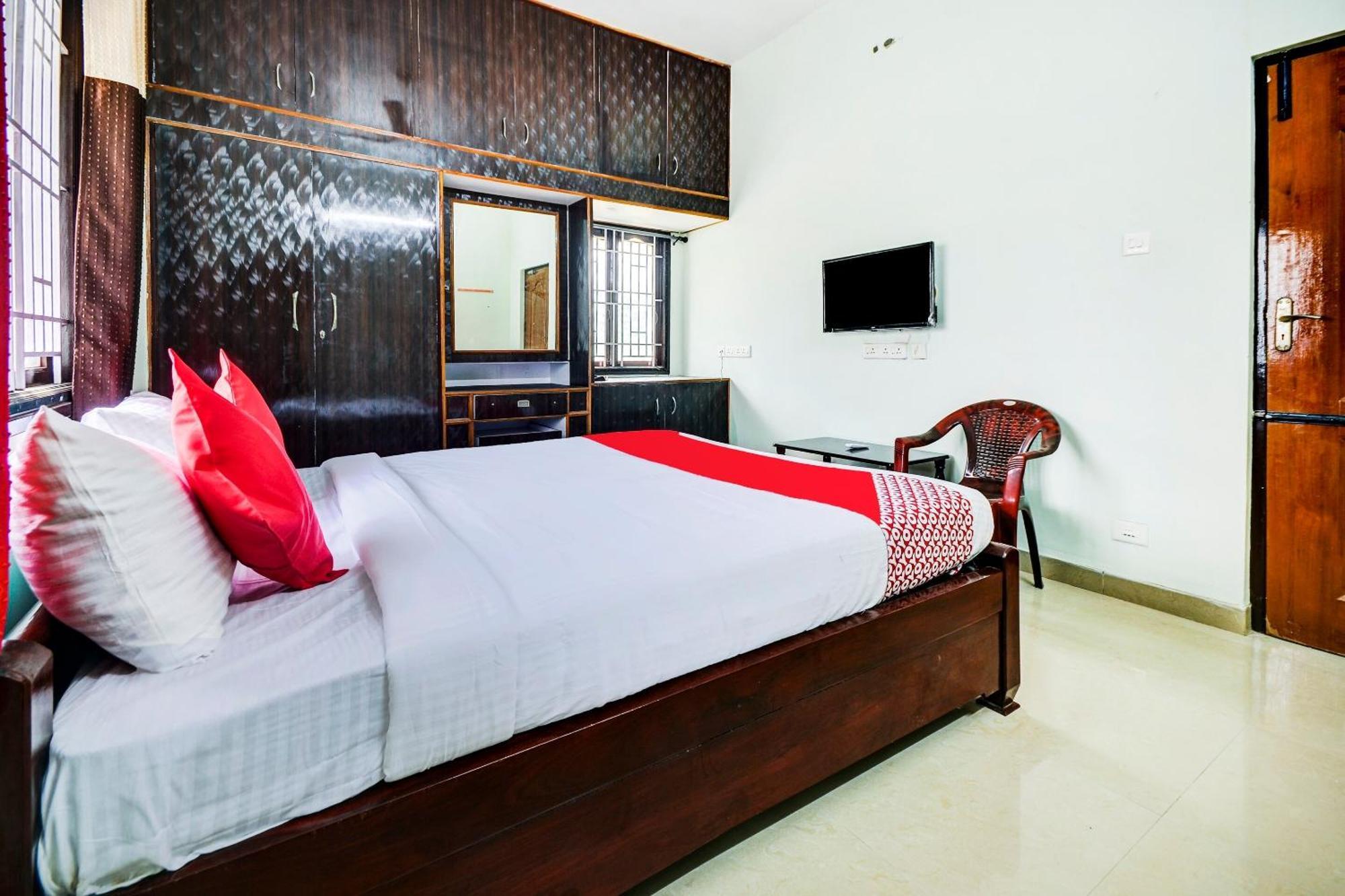 Hotel O Aruthraa Residency Podanur Buitenkant foto