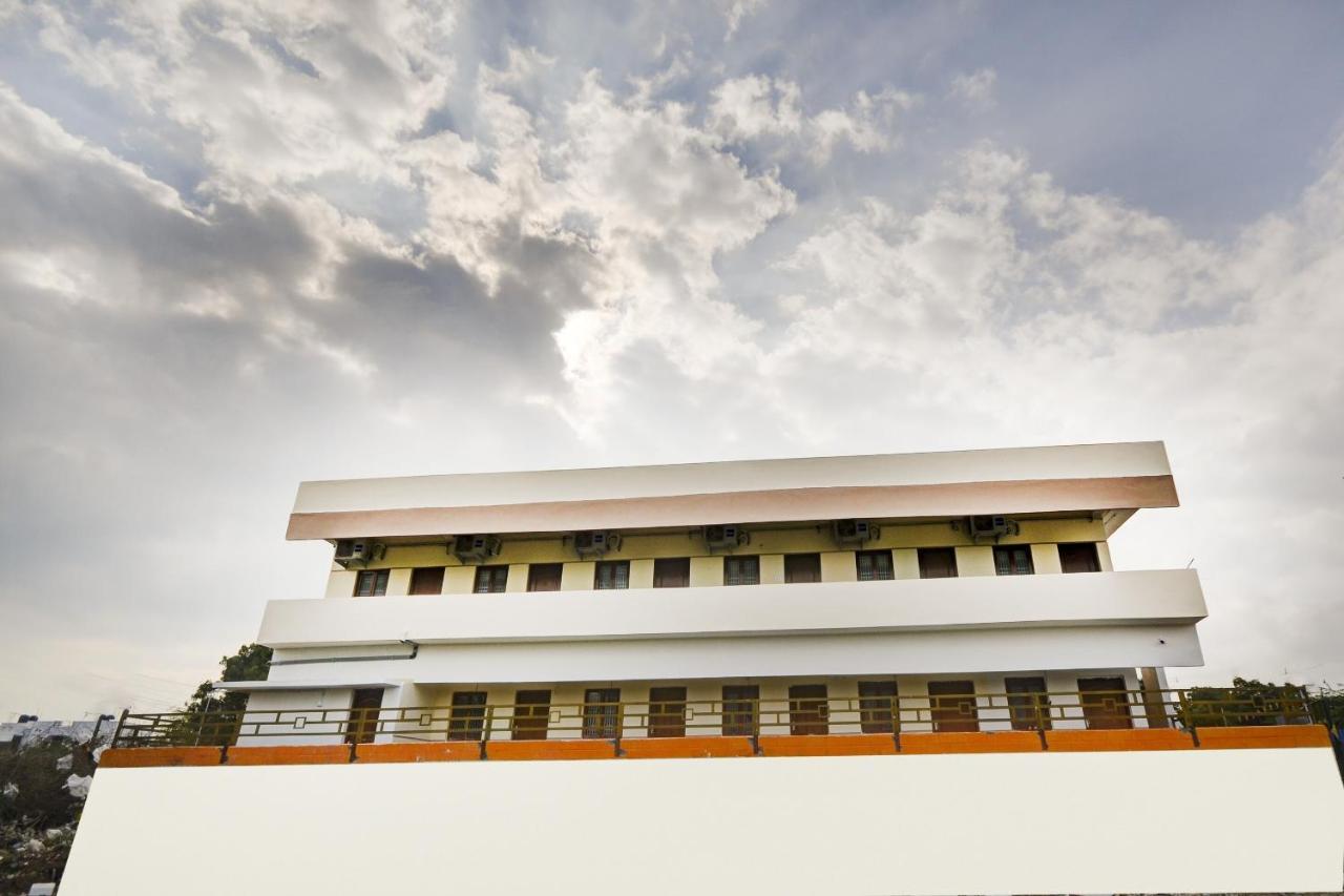 Hotel O Aruthraa Residency Podanur Buitenkant foto